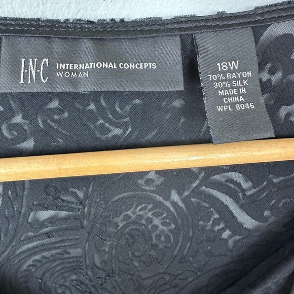 INC International Concepts Black Silk Velvet Burnout Tunic Top Sz 18 - Picture 8 of 9